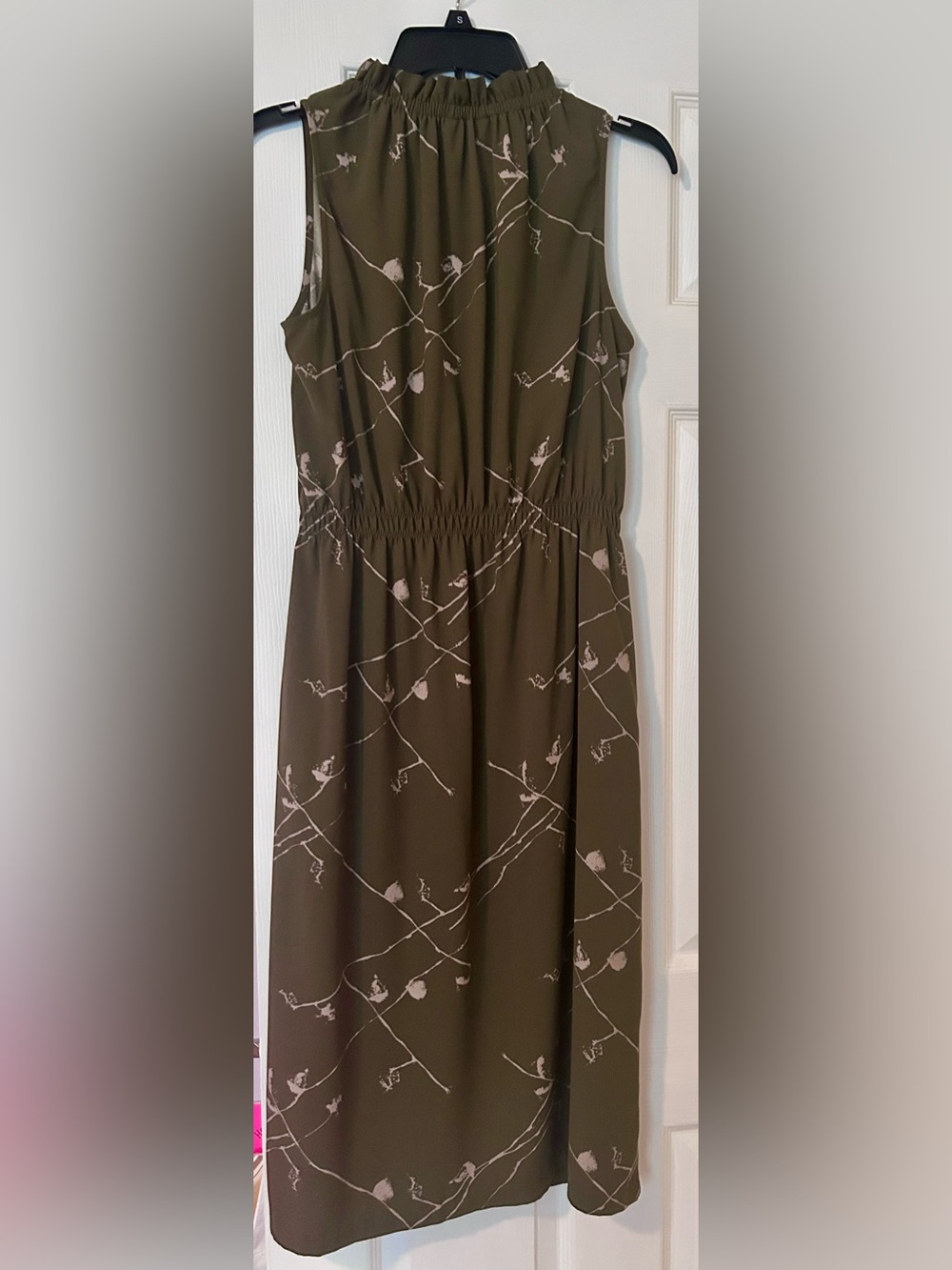 LN Prologue Olive Green Sleeveless Midi Dress